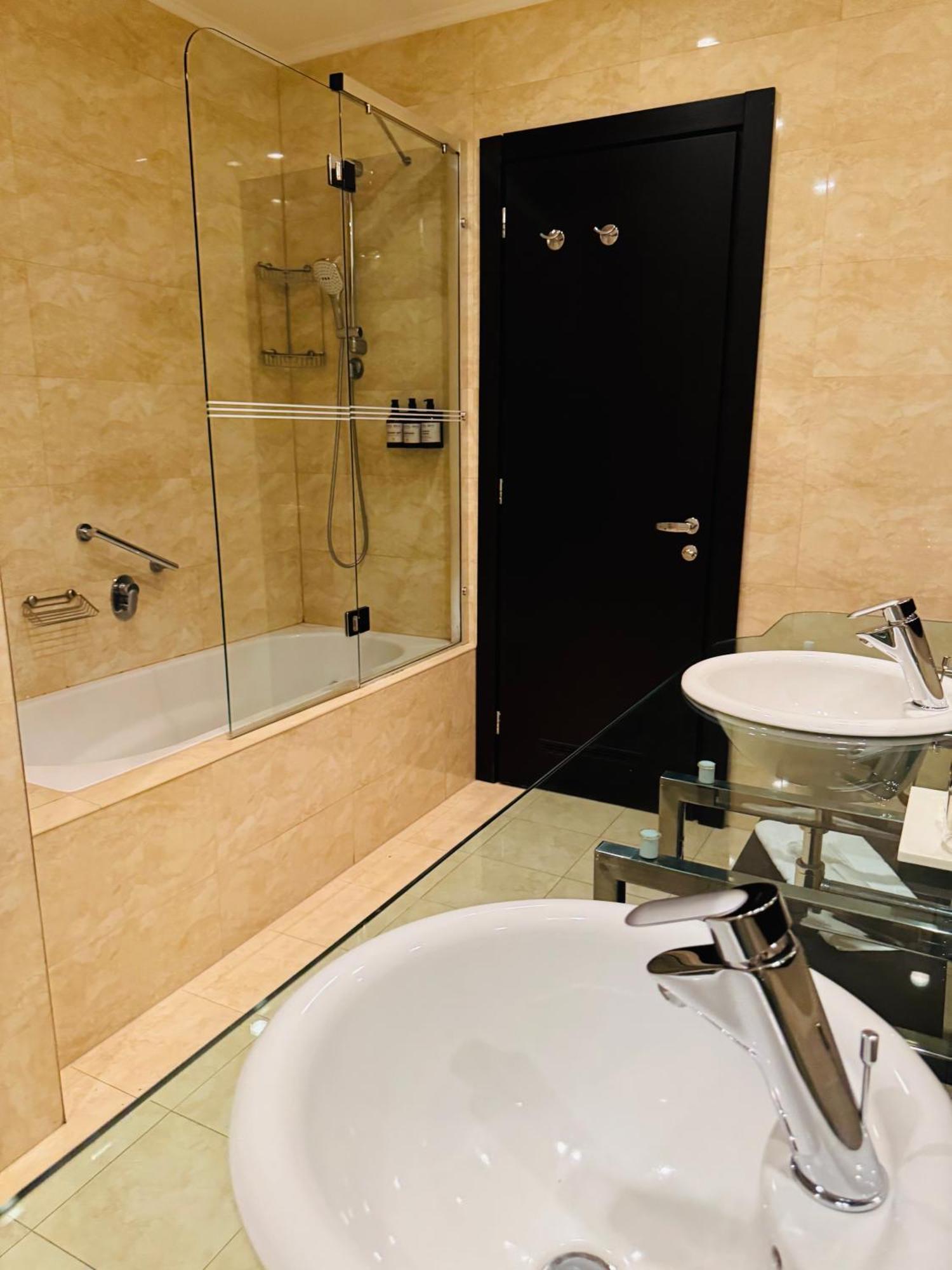 Hotel Rivo تيميشورا المظهر الخارجي الصورة