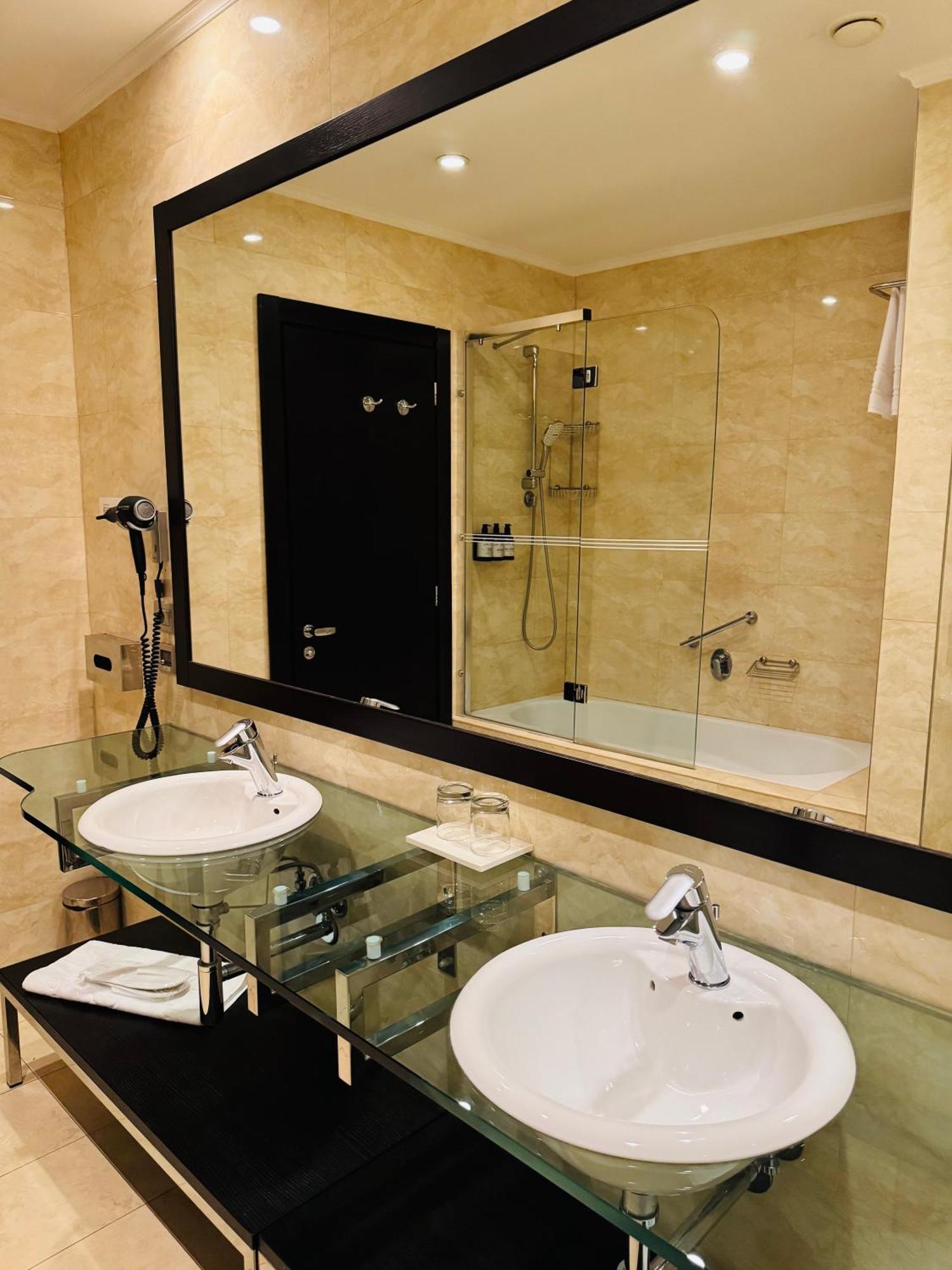 Hotel Rivo تيميشورا المظهر الخارجي الصورة